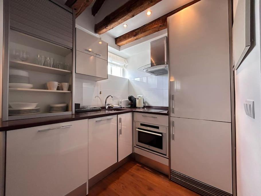 Emblematic Flat In Madrid Central - Arenal Eksteriør bilde
